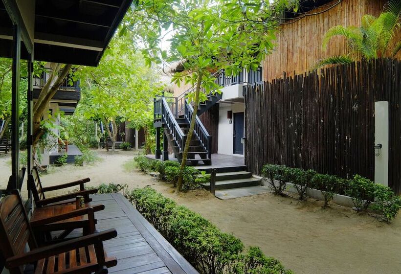 בית מלון כפרי Sevenseas Resort Koh Kradan