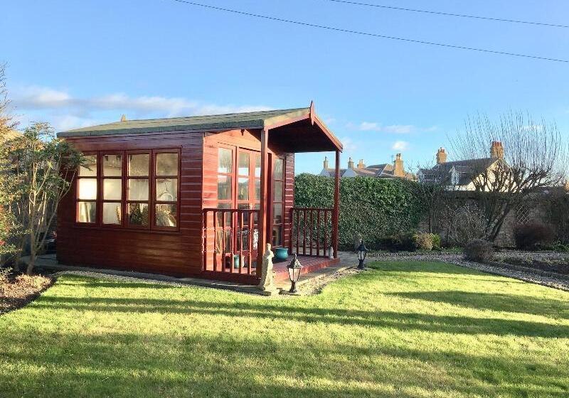 בית מלון כפרי The Spindrift Guest House