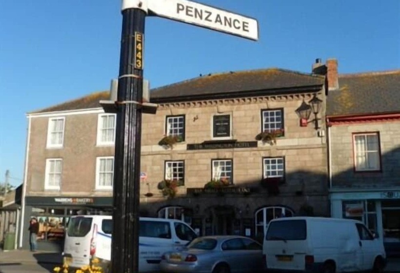 ホテル The Wellington