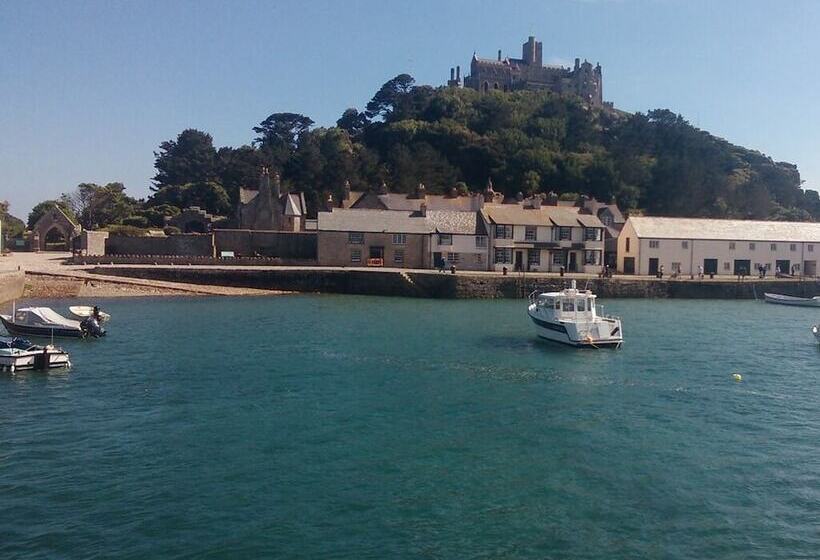 ホテル The Wellington