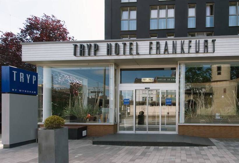 Отель Tryp By Wyndham Frankfurt