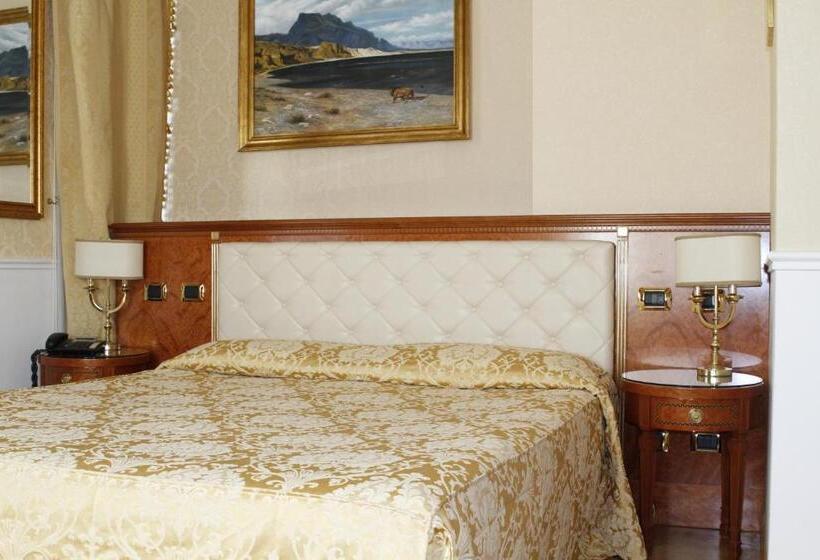 فندق Villa Pinciana