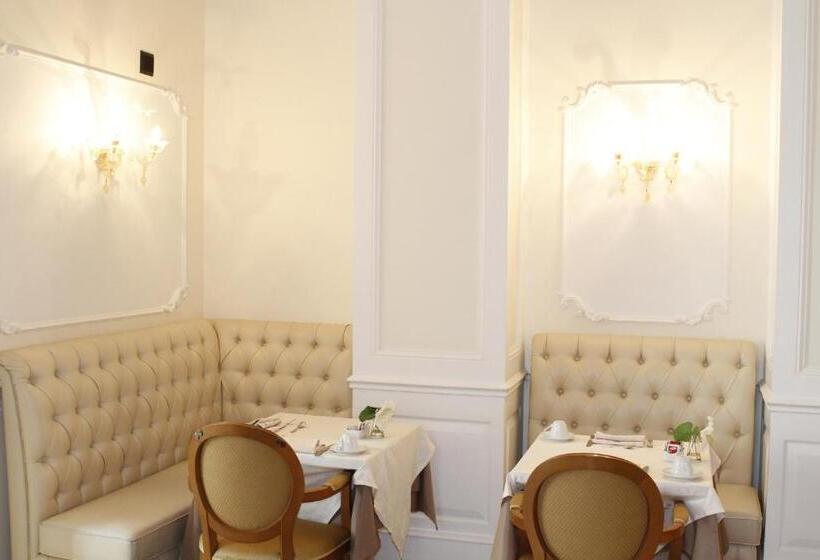 فندق Villa Pinciana