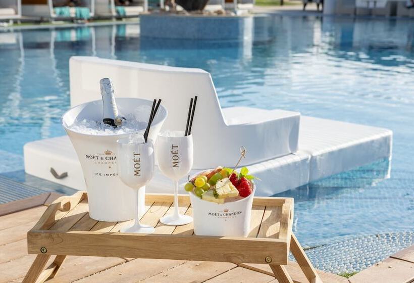 Lago Resort Menorca  Casas Del Lago Adults Only