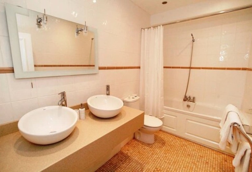 The Castle Hotel Neath