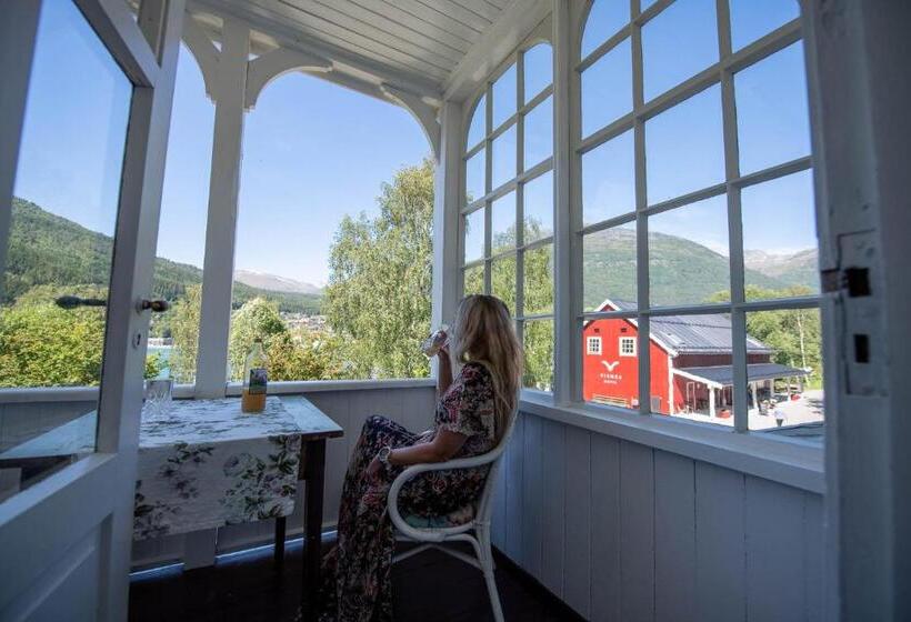 Visnes Hotel Stryn