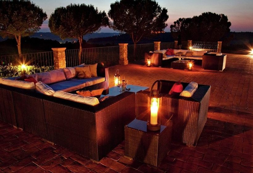 Amazing Cottage With Swimming Pool, Garden, Bbq, Parking