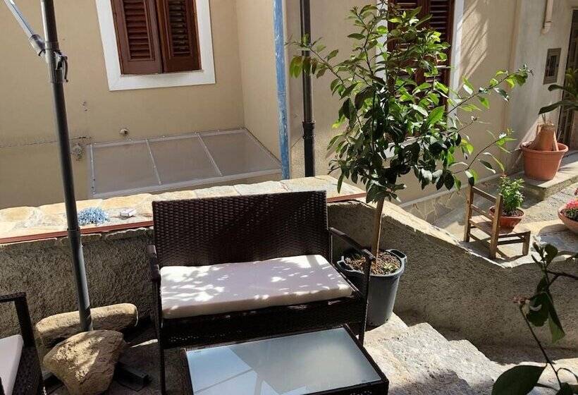 Bed and Breakfast Al Castello San Piero Patti