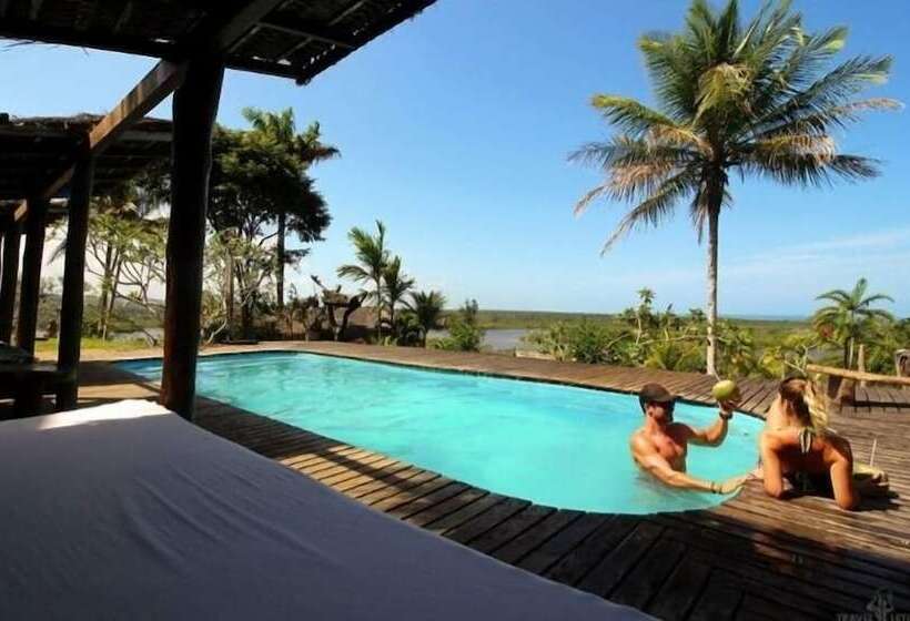 בית מלון כפרי Art Jungle Eco Lodge