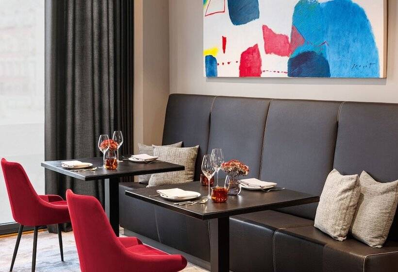 Отель Esplanade Saarbrucken