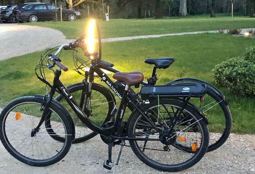 בית מלון כפרי Les Garennes   Hôtel Spa Bénodet