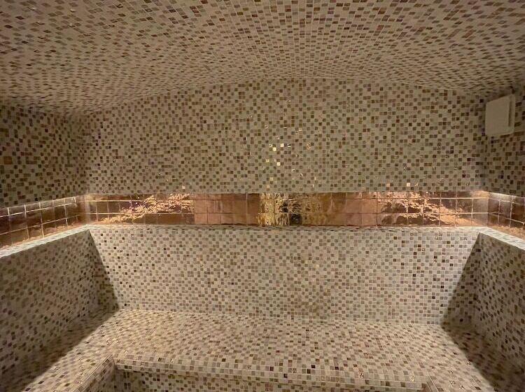 בית מלון כפרי Les Garennes   Hôtel Spa Bénodet