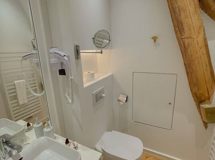 בית מלון כפרי Les Garennes   Hôtel Spa Bénodet