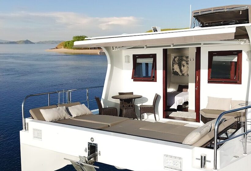 酒店 Nyaman Catamaran