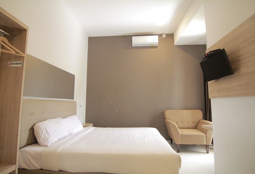 فندق Oemah Djari Guest House Salatiga
