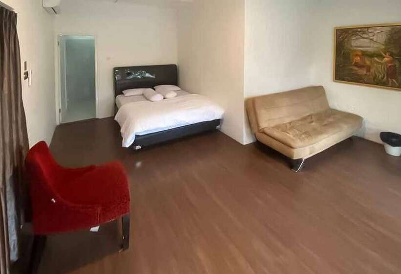 酒店 Reddoorz Plus @ Megamendung Puncak 2