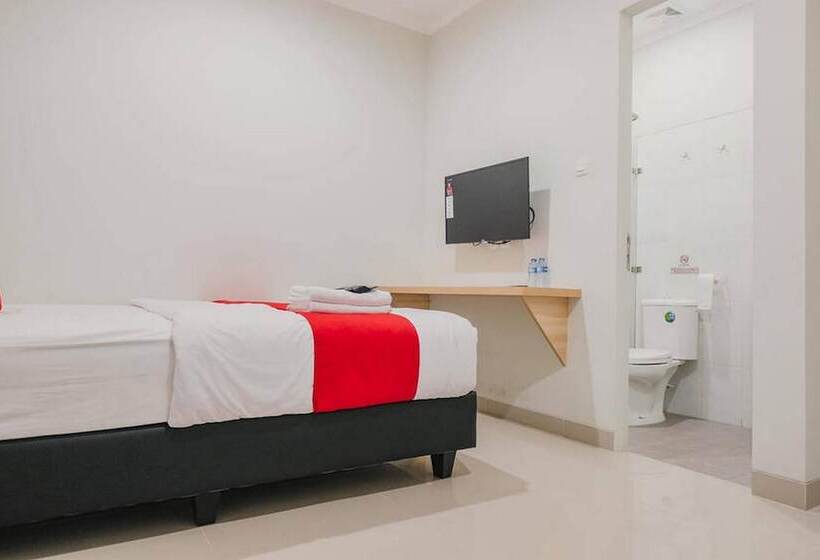 酒店 Reddoorz Plus Near Soekarno Hatta Airport Taman Mahkota