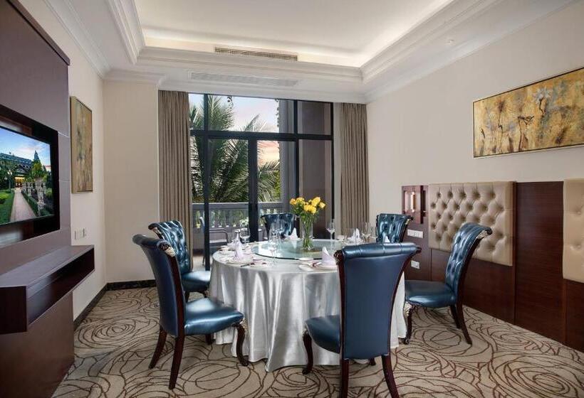 هتل Wyndham Garden Haikou South