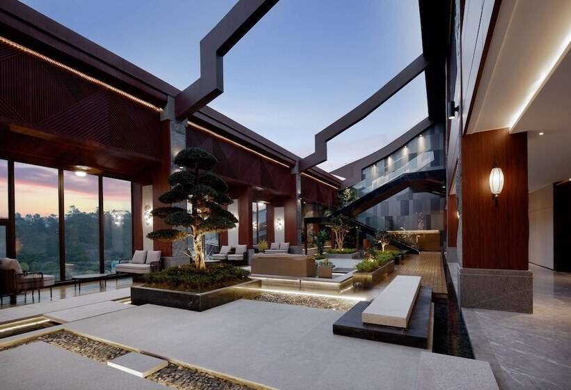 בית מלון כפרי Wyndham Xinyi Lotus Lake