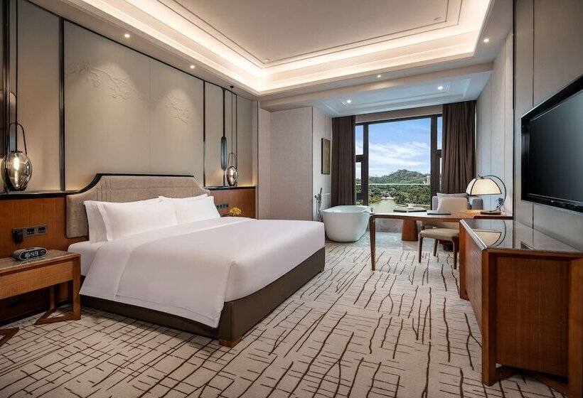 בית מלון כפרי Wyndham Xinyi Lotus Lake