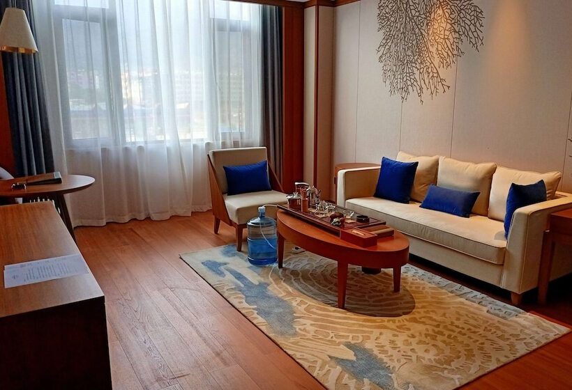 Howard Johnson The Bund Hotel Gasa