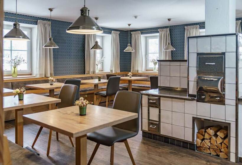 Отель Landhaus Hubertus Wellness & Breakfast