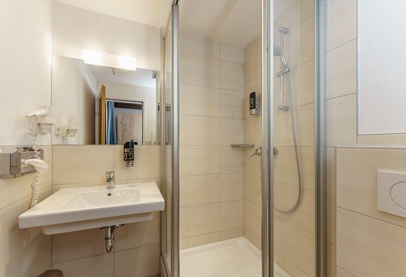 Отель Landhaus Hubertus Wellness & Breakfast