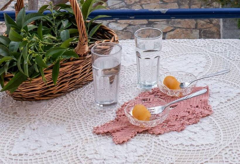 Lykoporia Beach Apartments