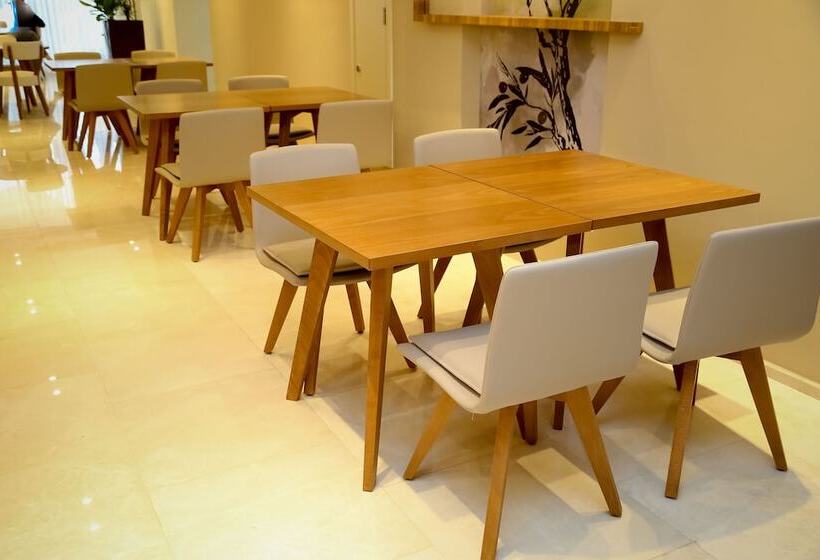 Park Mall Hotel & Conference Center