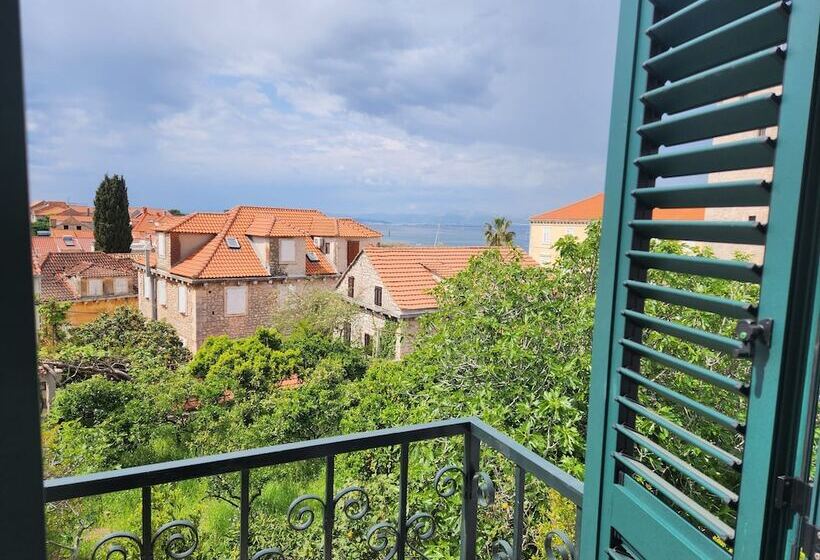 פנסיון Apartments Neva Supetar