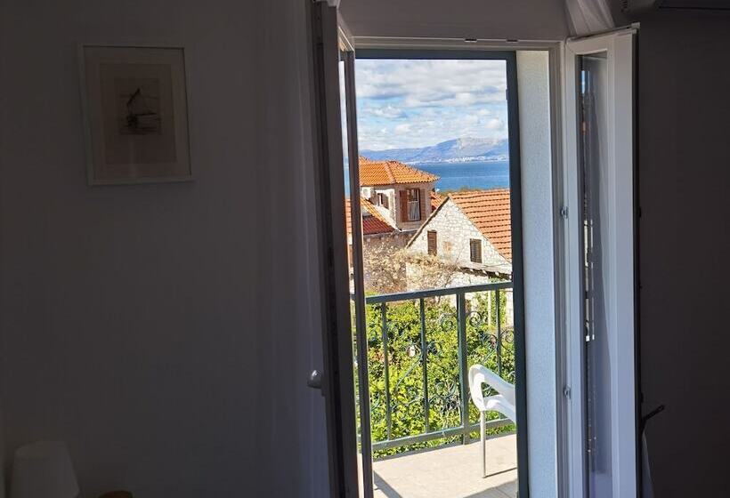 פנסיון Apartments Neva Supetar