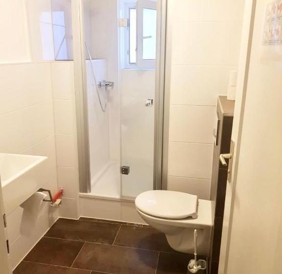 膳宿费 Haus Leipheim