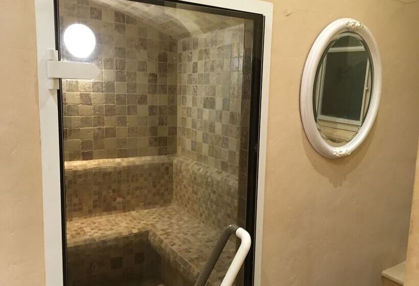 پانسیون L Hommage