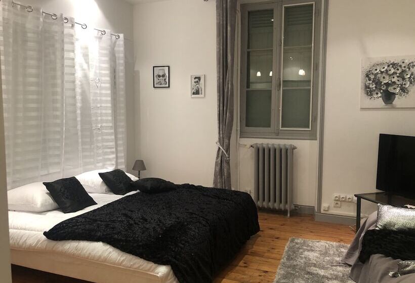 پانسیون L Hommage