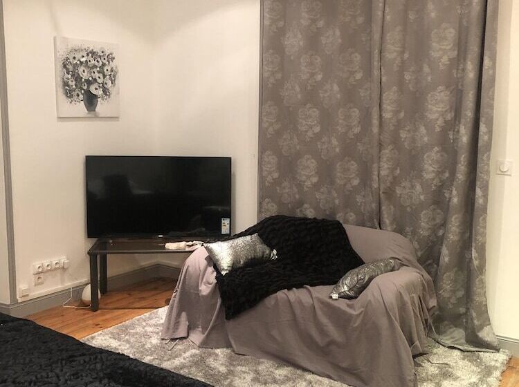 پانسیون L Hommage