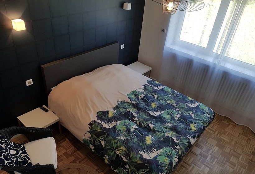 펜션 La Belle Jaune  Bed And Breakfast