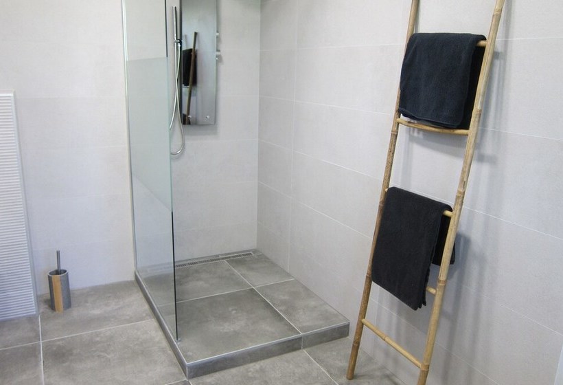 펜션 La Belle Jaune  Bed And Breakfast