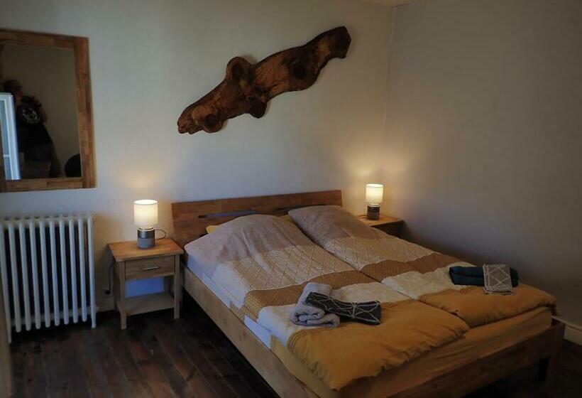 Пансион La Miramboise, Chambres Et Table D Hôtes