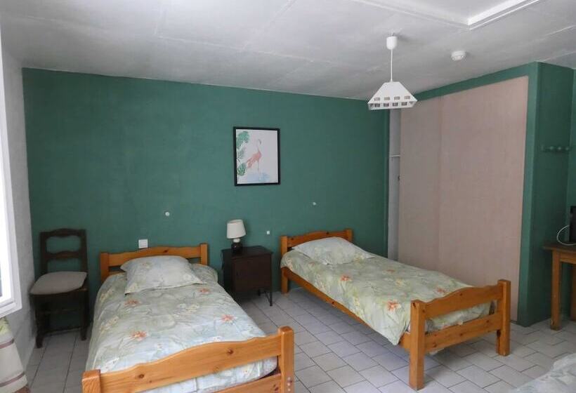 بنسيون Le Mas Du Sillot