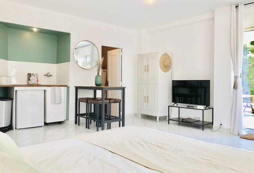 Пансион Les Restanques