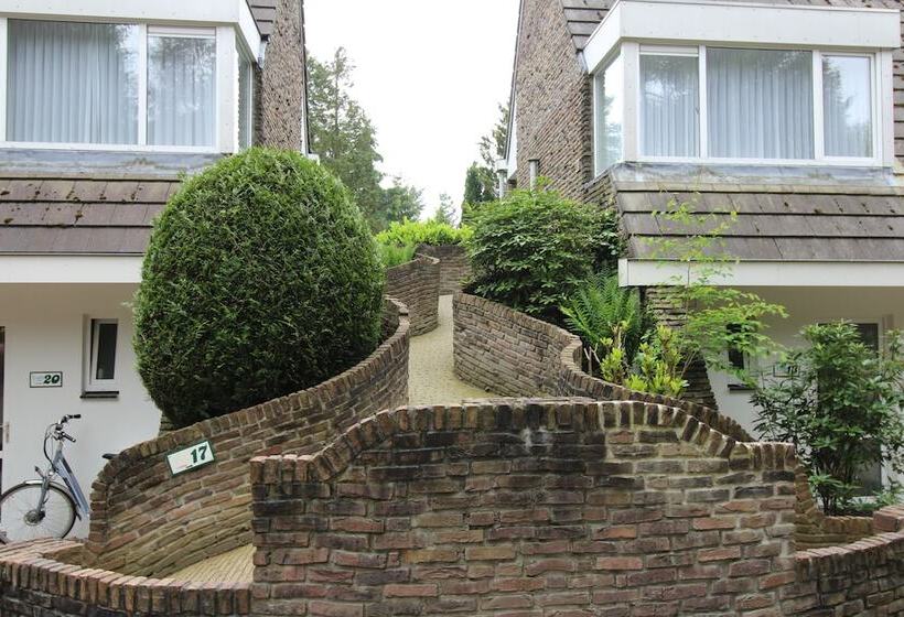 استراحتگاه Vakantiepark De Bosrand