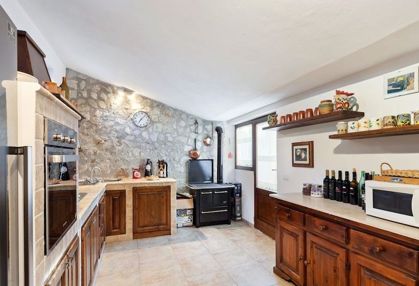 Rustic Cottage In Avigliano Umbro With Sauna & Pool