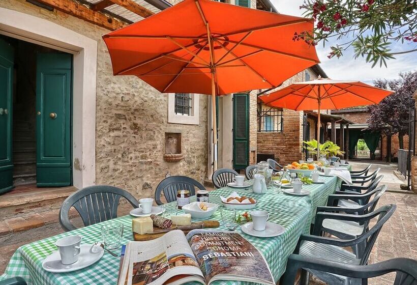 Spacious Cottage In Palaia With Private Pool