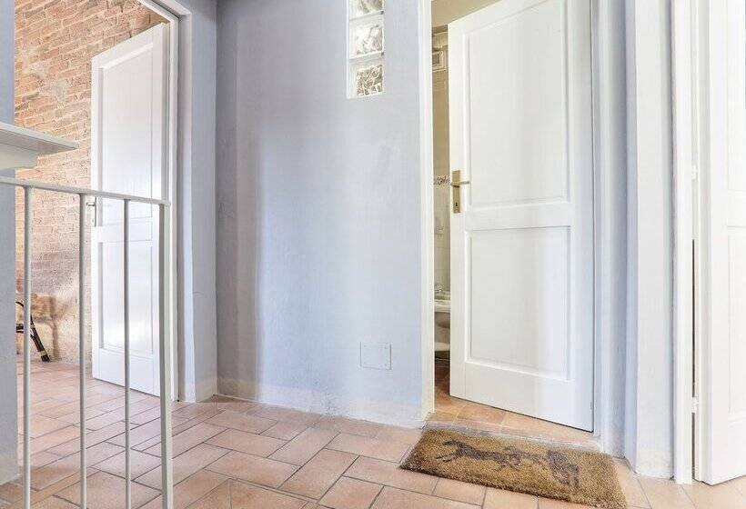 Spacious Cottage In Palaia With Private Pool