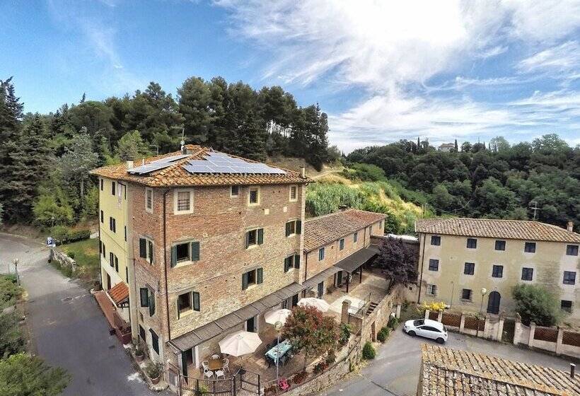 Spacious Cottage In Palaia With Private Pool