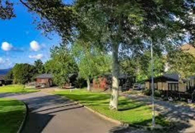 Stunning 4 Bedlog Cabin In Kerrykeel  Sleeps 10