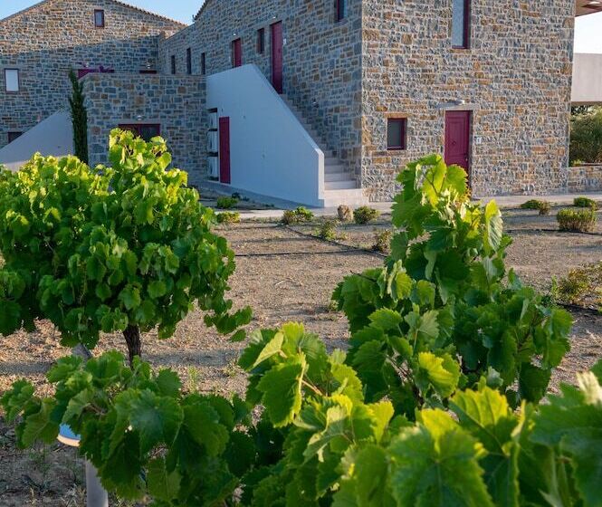 Abeloessa Methonian Hospitality