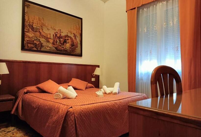 ベッドアンドブレックファースト Domus Cesena