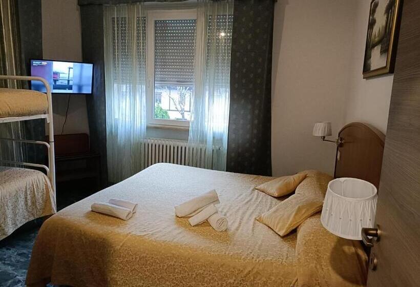 ベッドアンドブレックファースト Domus Cesena