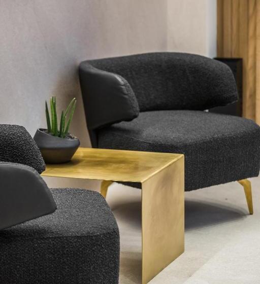 Canale Hotel & Suites